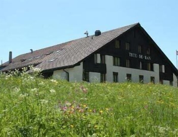 Exterior - Hotel La Clef Des Champs (Val-de-Ruz)