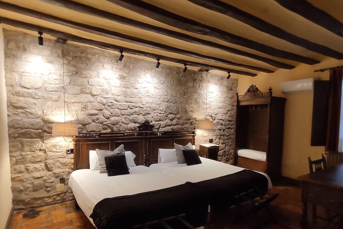 superior room, 1 bedroom (extra bed) | 1 bedroom, desk, blackout curtains, soundproofing