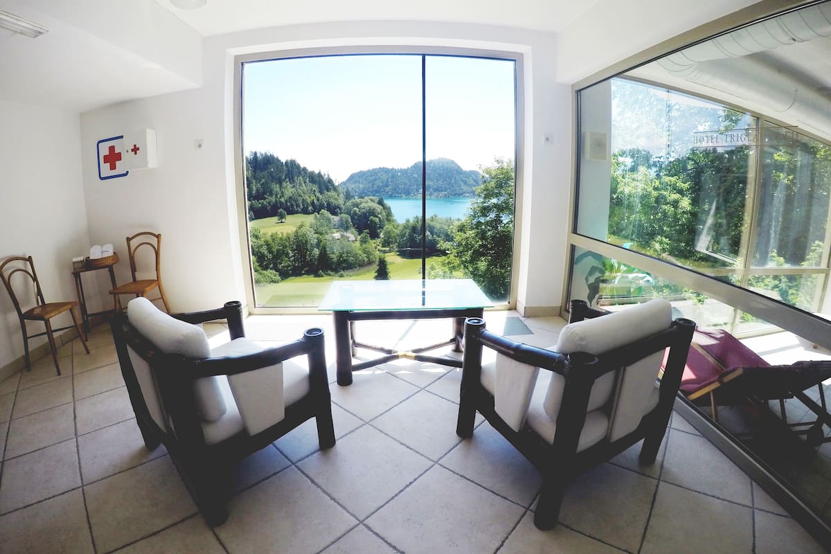 aromatherapy, massage/treatment rooms, massages