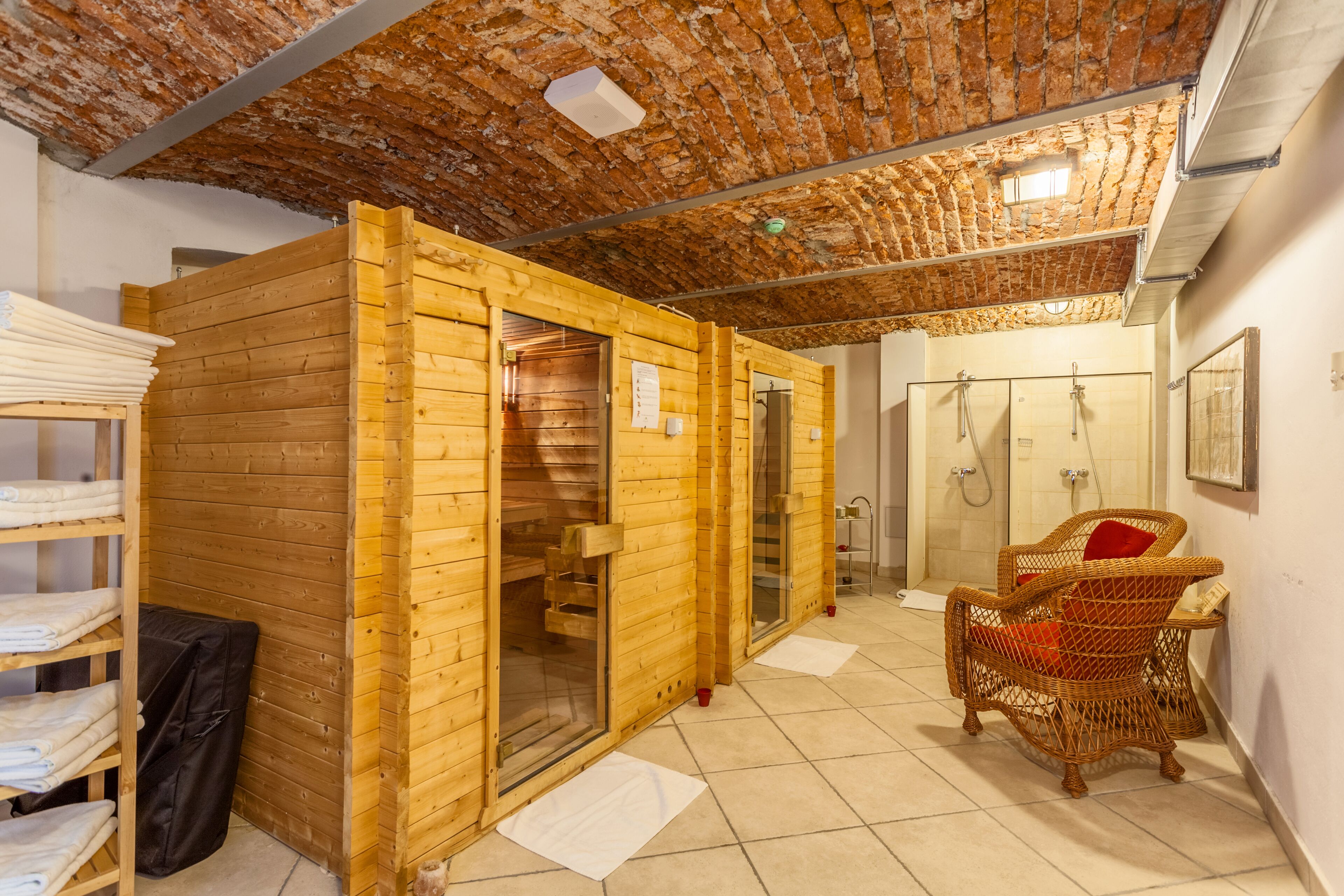 aromatherapy, massage/treatment rooms, massages