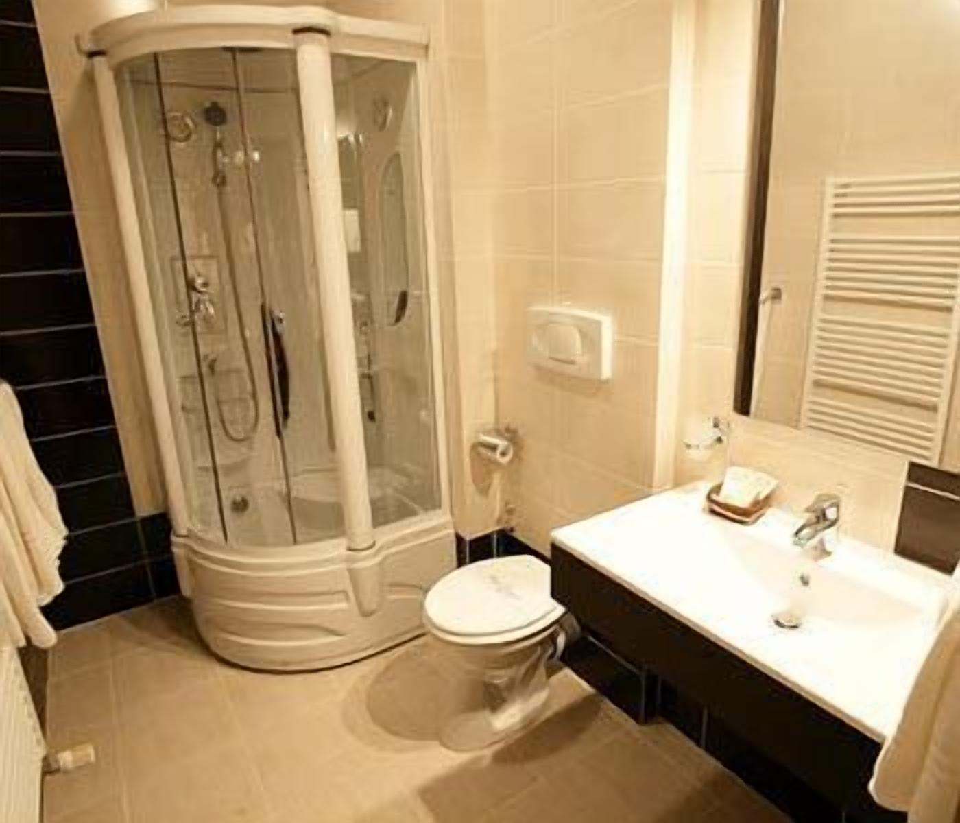 Dusche im Bad