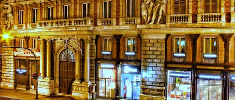 Front of property - evening/night