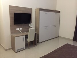 Superior-Vierbettzimmer | Hochwertige Bettwaren, Daunenbettdecken, Minibar, Zimmersafe