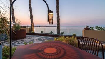 Deluxe Double Room, Sea View | Down comforters, minibar, in-room safe, individually furnished