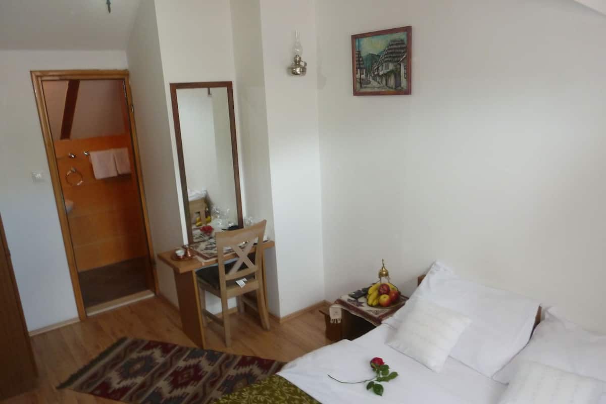 Single Room | In-room safe, desk, blackout curtains, free cots/infant beds