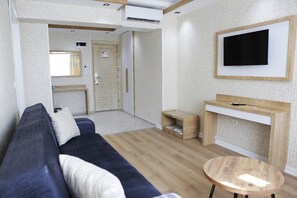 Living area - Alican Hotel (Izmir)