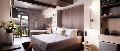 1 bedroom, Egyptian cotton sheets, premium bedding, down duvets