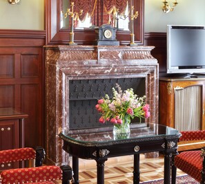 Royal Suite - Gallery Park Hotel & SPA, a Châteaux & Hôtels Collection (Riga)