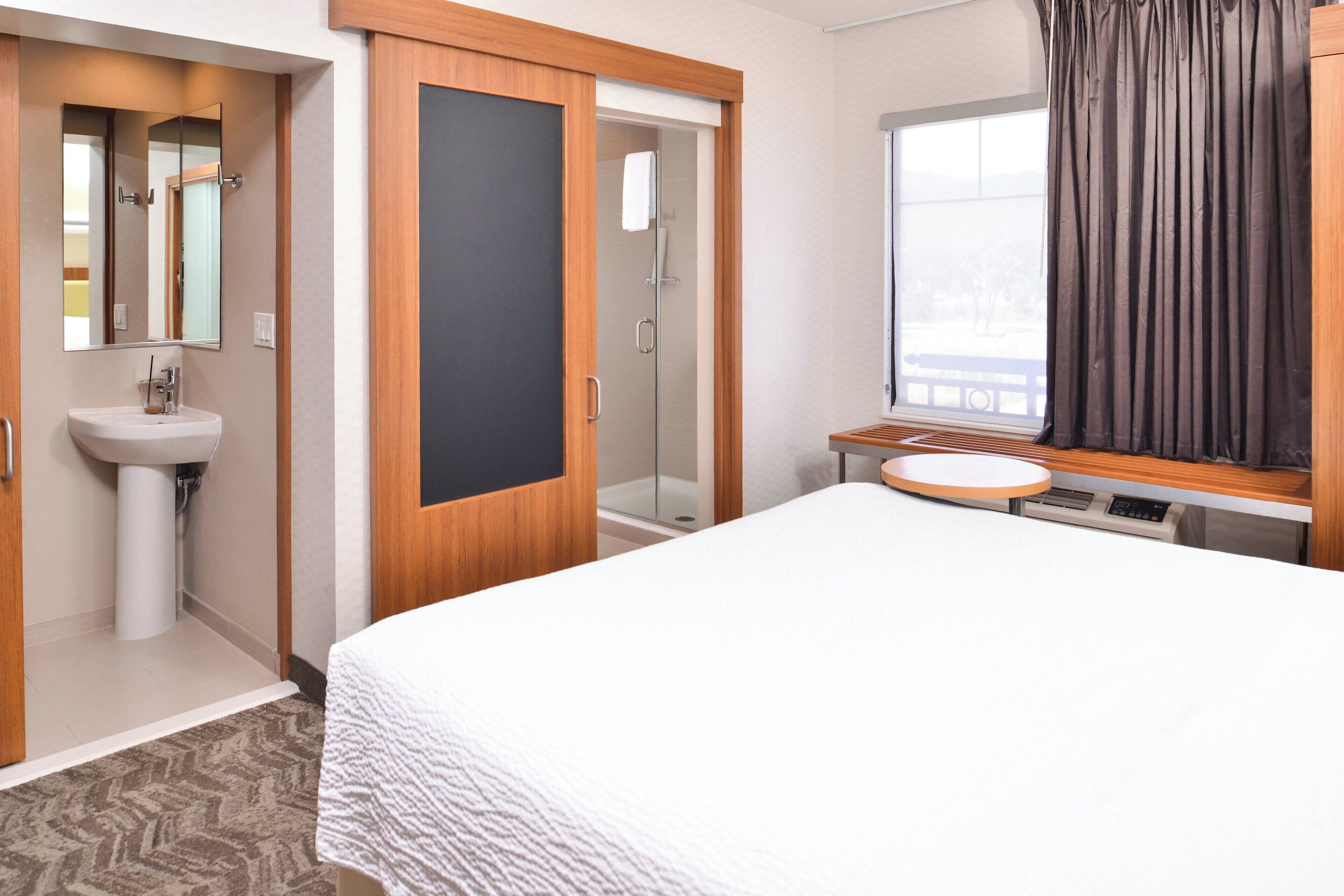 studio, 1 king bed with sofa bed | individually decorated, individually furnished, desk, blackout curtains