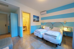 Premium bedding, in-room safe, desk, free WiFi