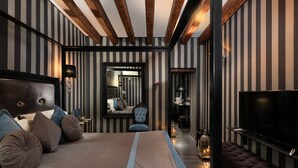 Deluxe Room, City View