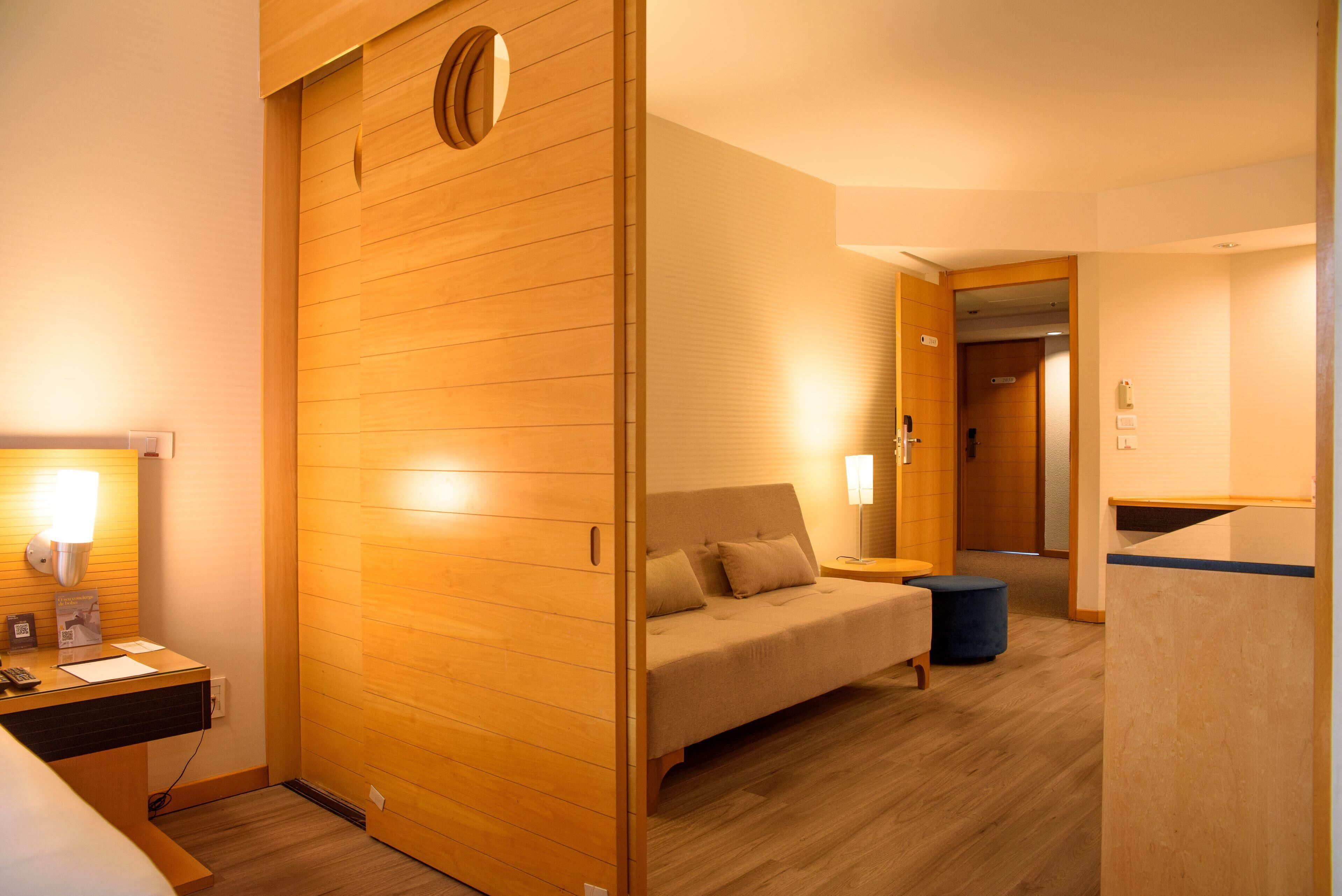 minibar, in-room safe, desk, laptop workspace