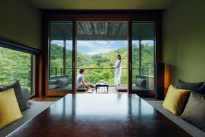 Mizunami (Water side)  | Premium bedding, minibar, in-room safe, desk