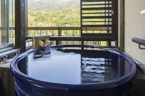 In-room safe, desk, alarm clocks - Fushioukaku (Ikeda)