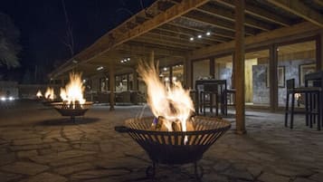 Façade de l’hébergement - soirée/nuit