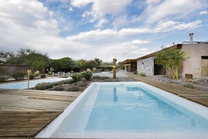 3 piscinas al aire libre