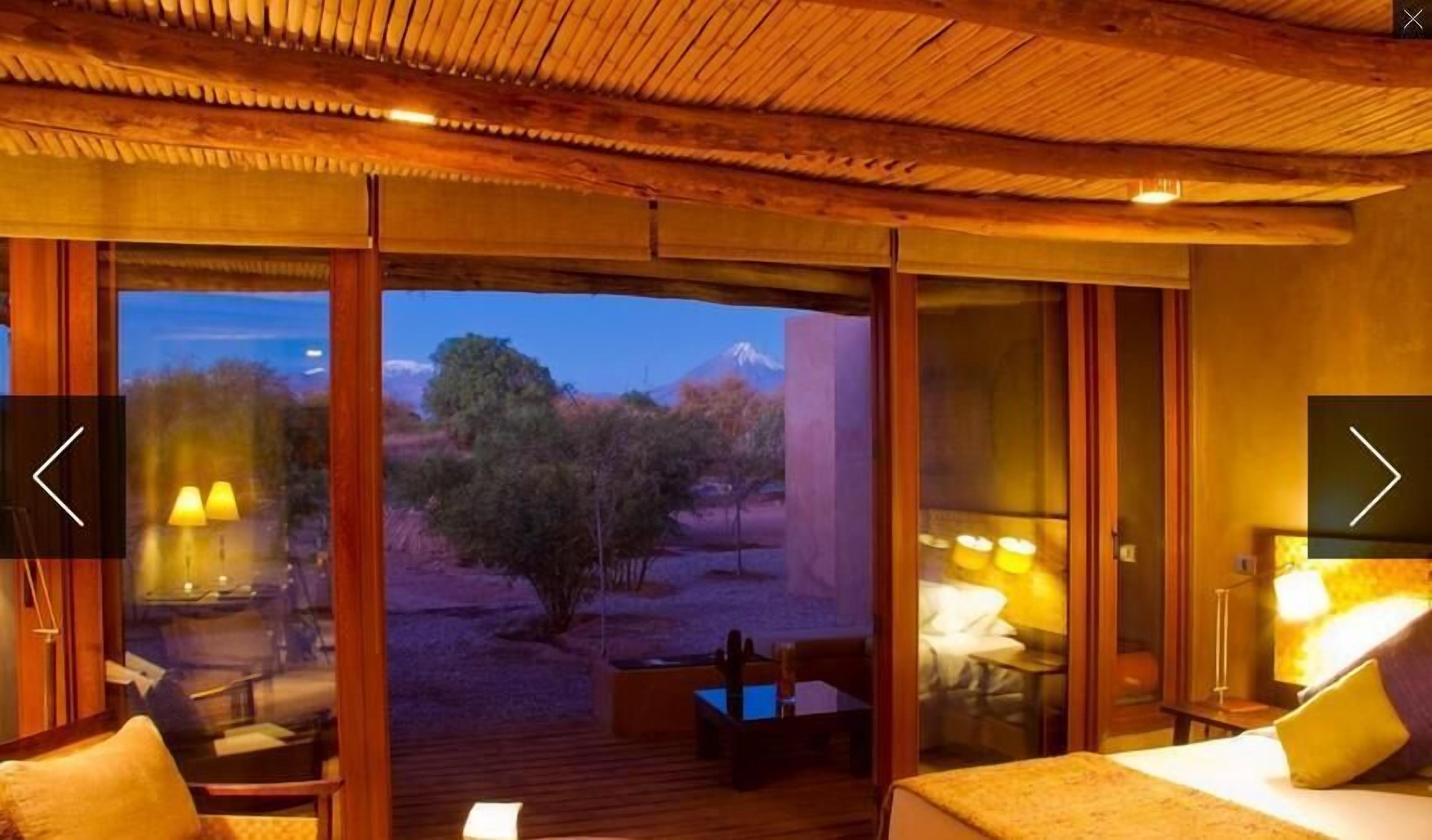 Minibar, in-room safe, blackout curtains, free WiFi