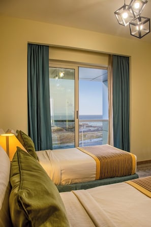 Premium Apartment, 2 Bedrooms | 2 bedrooms, pillow-top beds, in-room safe, desk