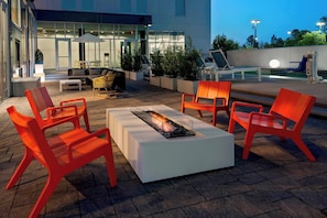 Terrace/patio - Aloft by Marriott Jacksonville Airport (Jacksonville)
