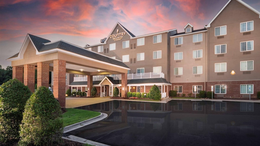 Country Inn & Suites by Radisson, Rocky Mount, NC