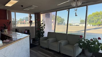 Khu tiếp khách ở sảnh