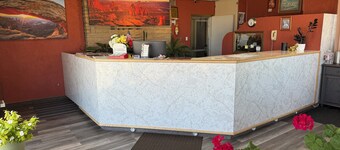 Canyonlands Motor Inn