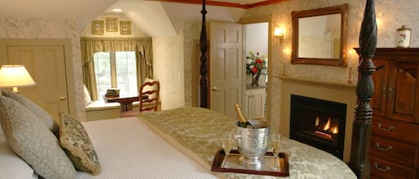 Suite, 1 Bedroom, Fireplace (Stable) | 1 bedroom, premium bedding, individually decorated