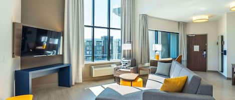 Premium bedding, pillow-top beds, in-room safe, desk