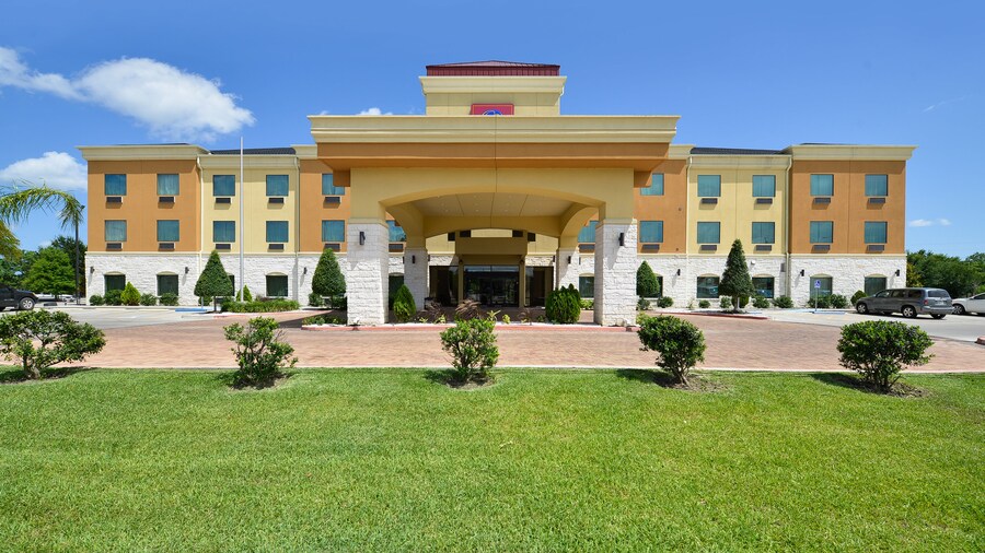 Comfort Suites Bay City