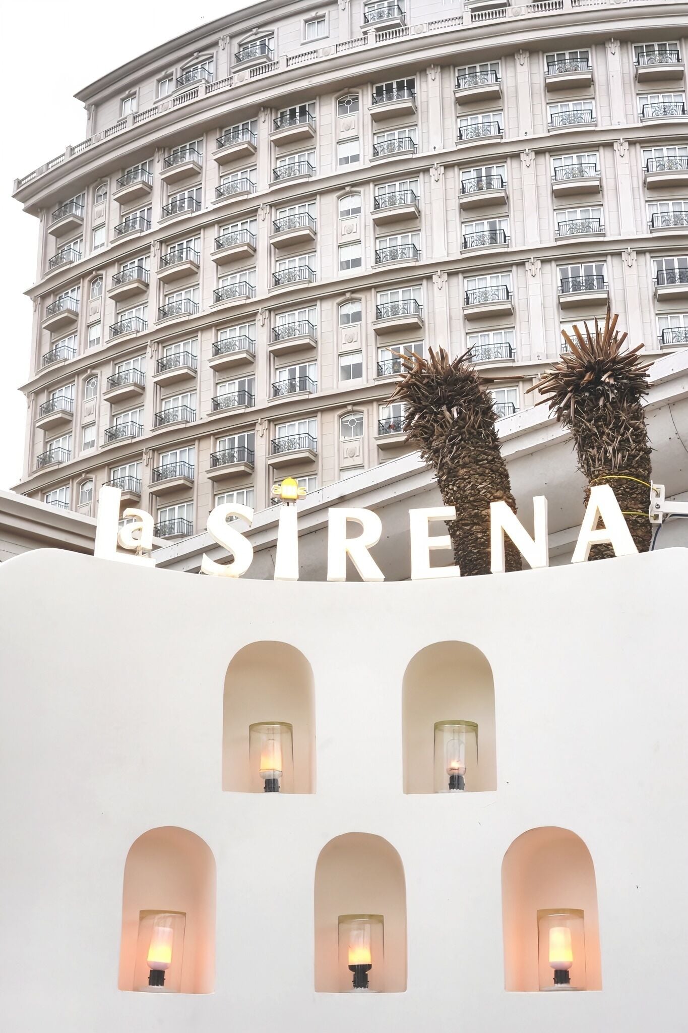 A hotel facade with the name "Las Infrajas" prominently displayed.