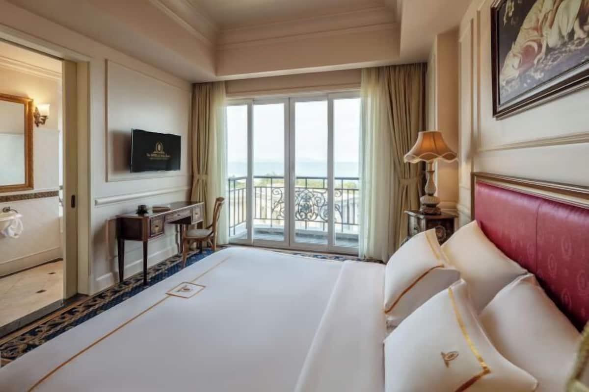 1 bedroom, premium bedding, pillowtop beds, minibar