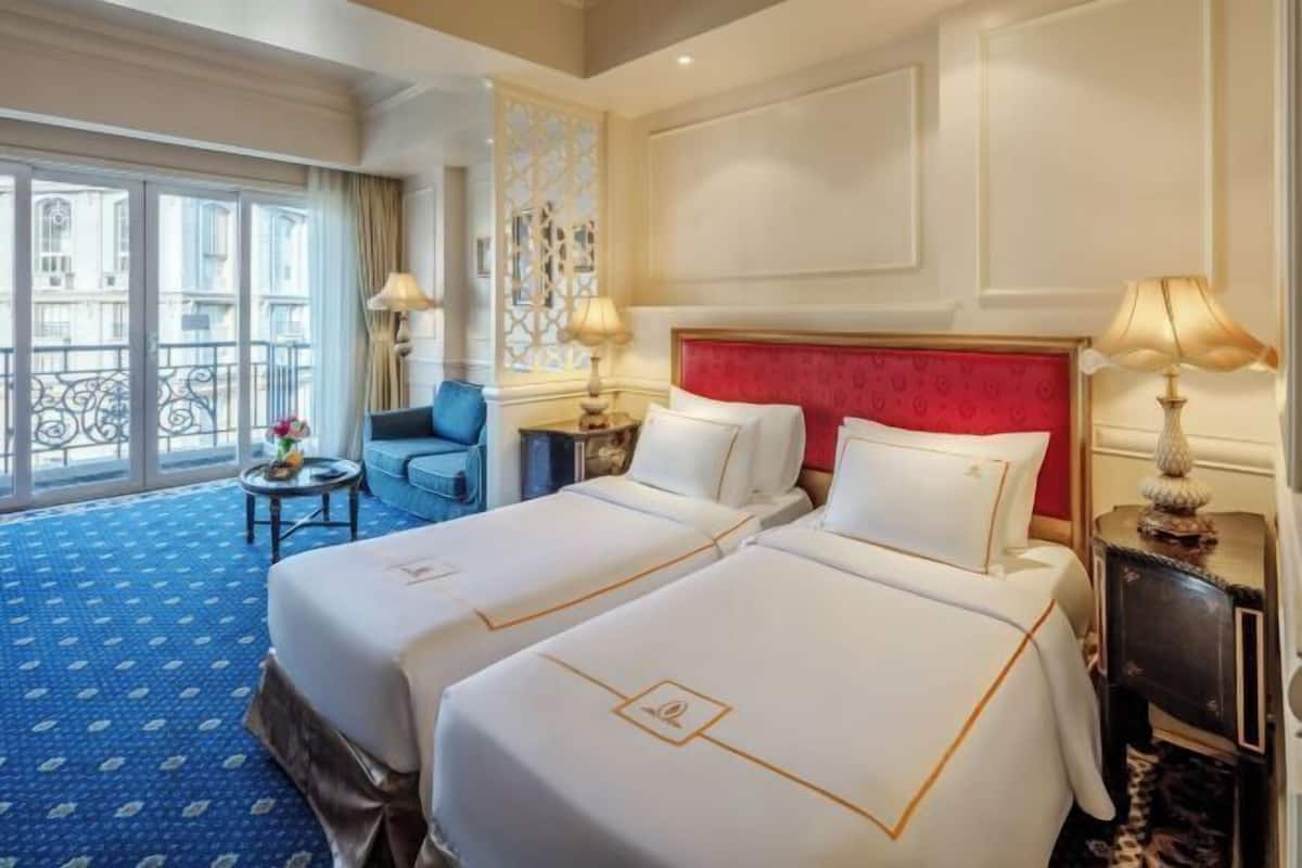 1 bedroom, premium bedding, pillow-top beds, minibar