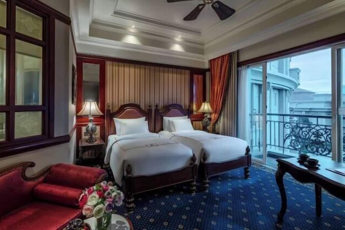 1 bedroom, premium bedding, pillowtop beds, minibar