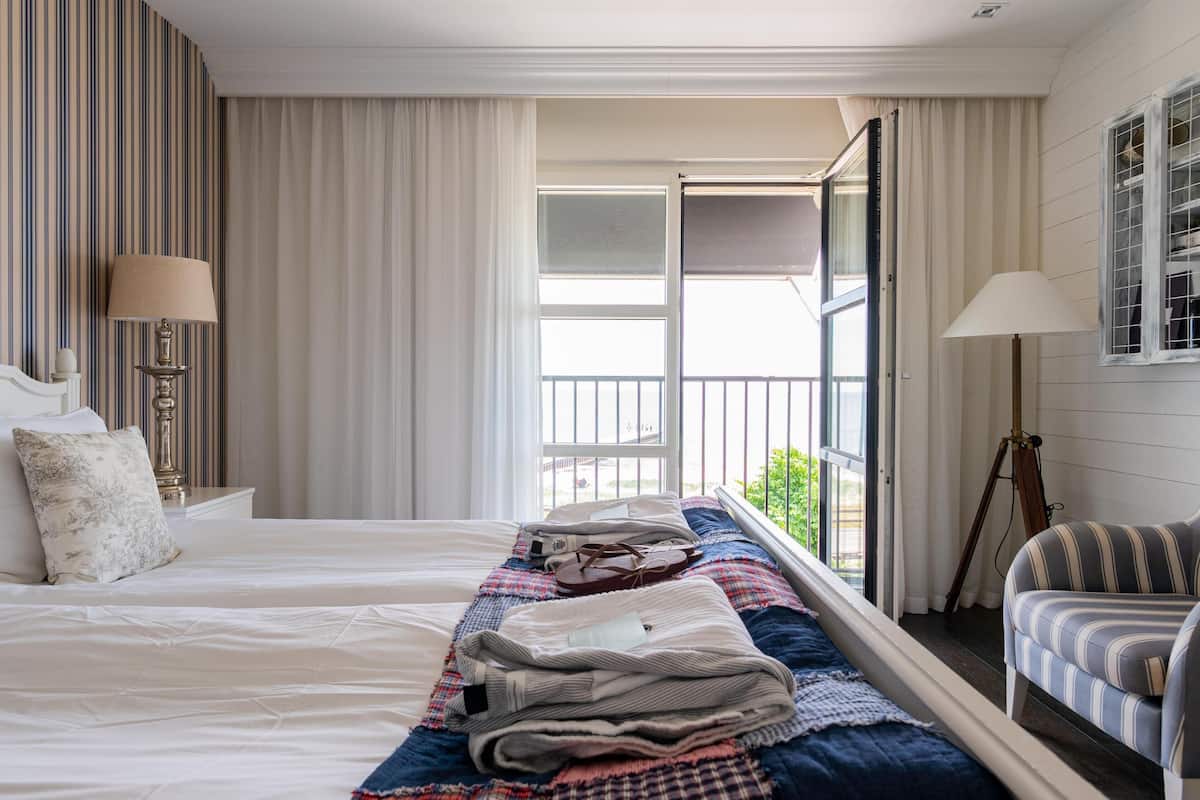 Superior Double Room | Minibar, iron/ironing board, free WiFi, bed sheets