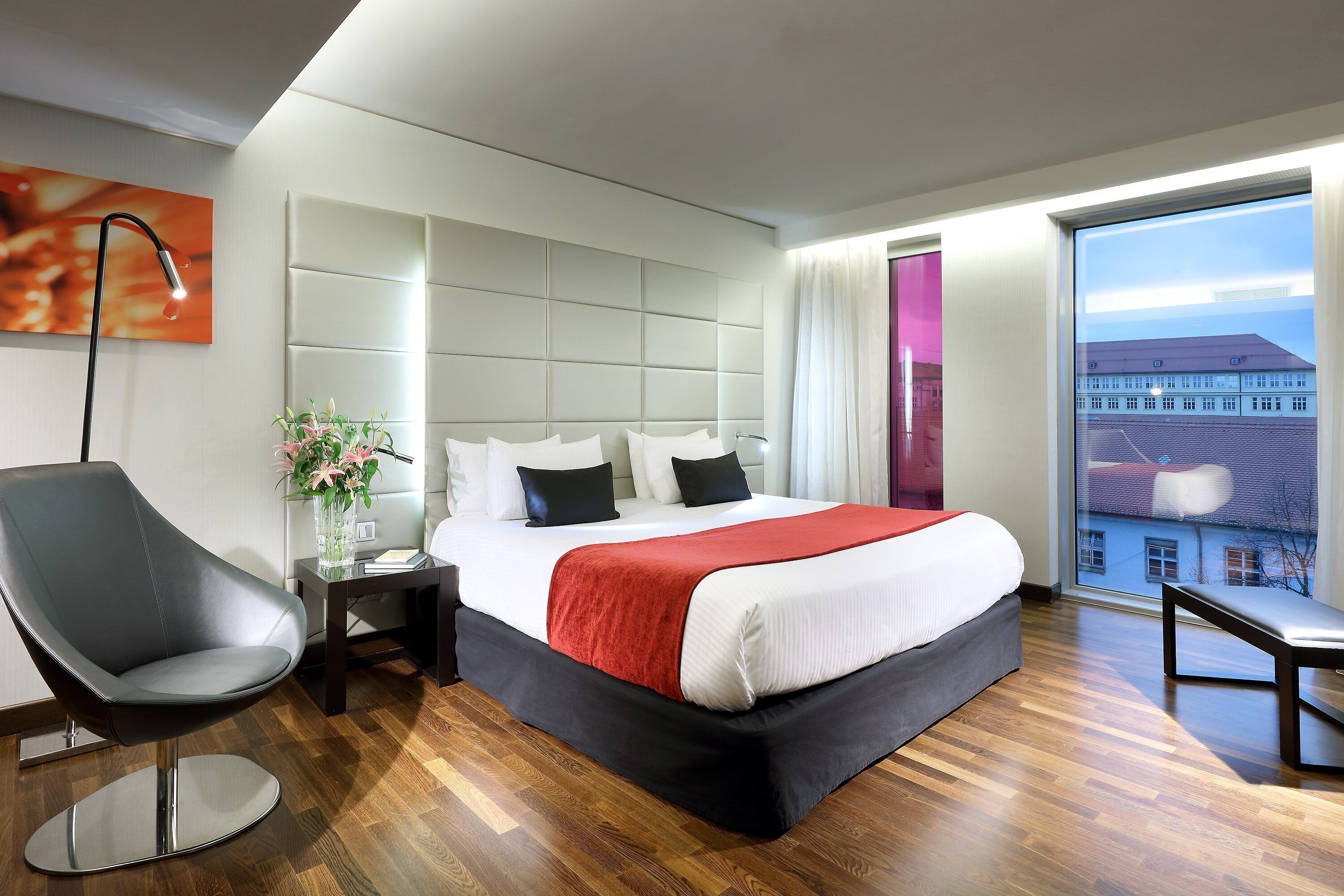 presidential suite | hypo-allergenic bedding, minibar, in-room safe, desk