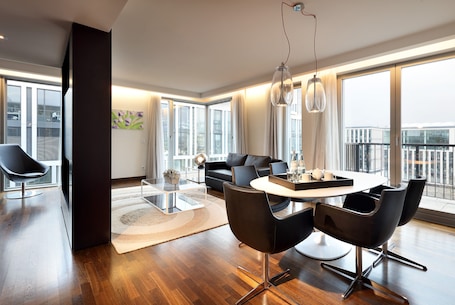 Televisión de pantalla plana