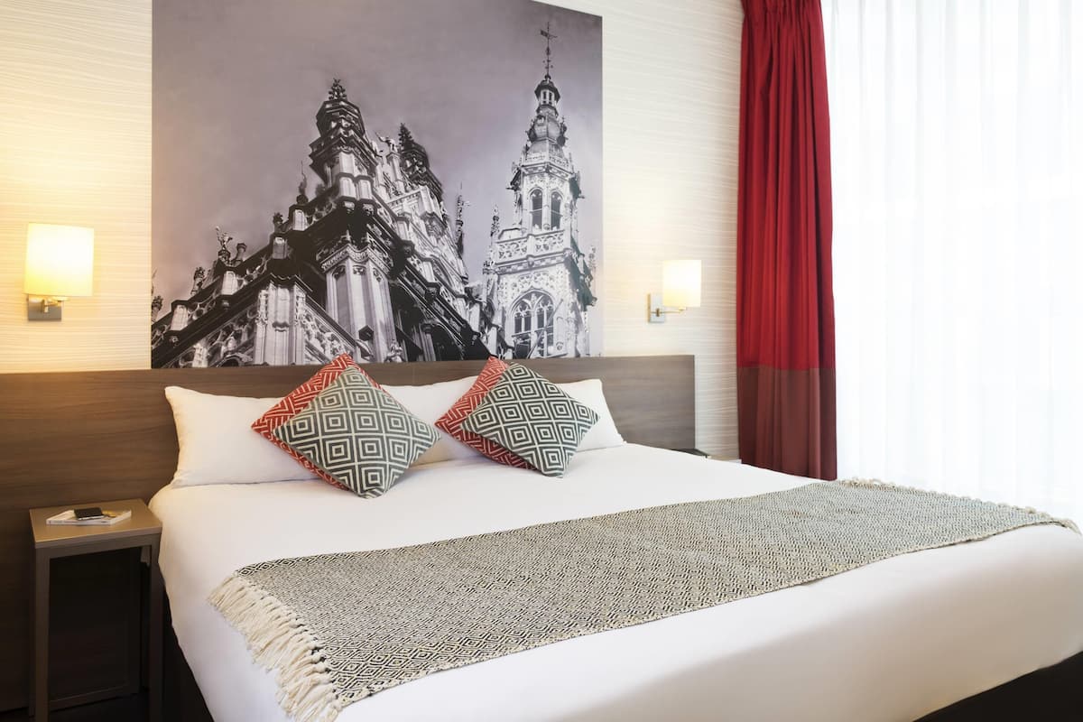 In-room safe, desk, blackout curtains, soundproofing