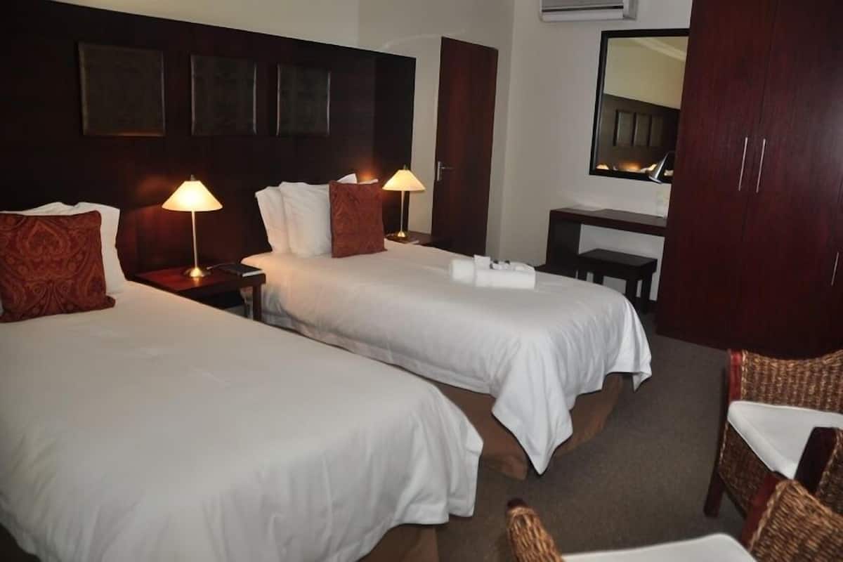 1 bedroom, in-room safe, individually decorated, individually furnished