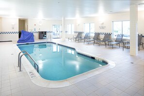 Hồ bơi trong nhà 