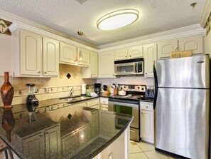 Apartment, 1 Bedroom | Private kitchen