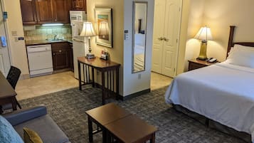 In-room safe, individually decorated, desk, iron/ironing board