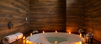 Ventura Hotel & Suites by Dominion