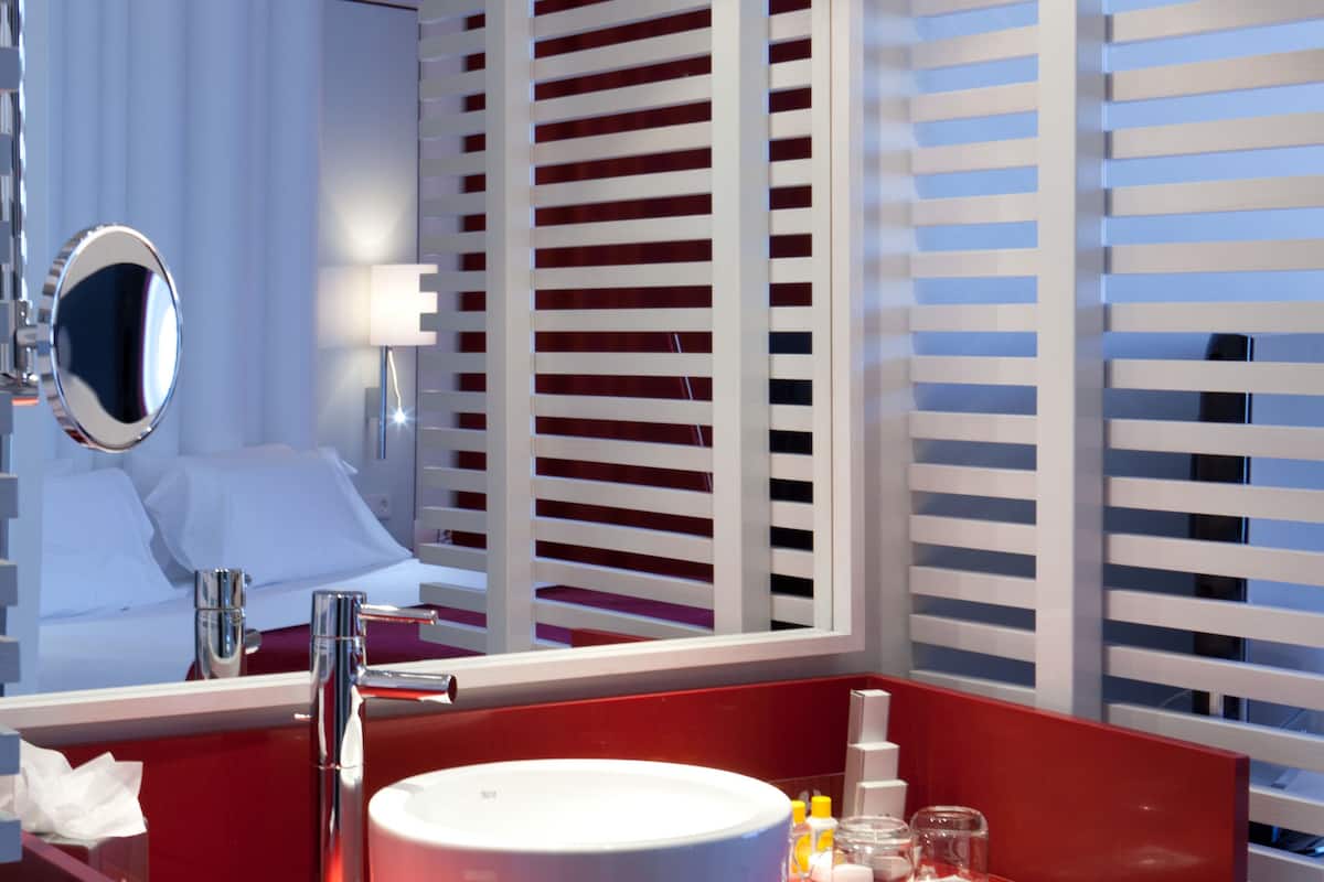 superior double room privilege | bathroom sink