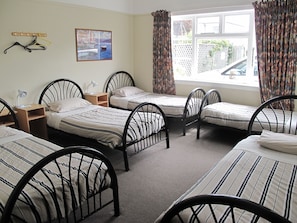 Dormitorio condiviso, dormitorio misto