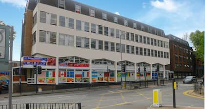 Kensal Green Backpackers 1