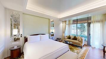 Premium Room, Valley View (Balcony) | Minibar, in-room safe, desk, blackout drapes