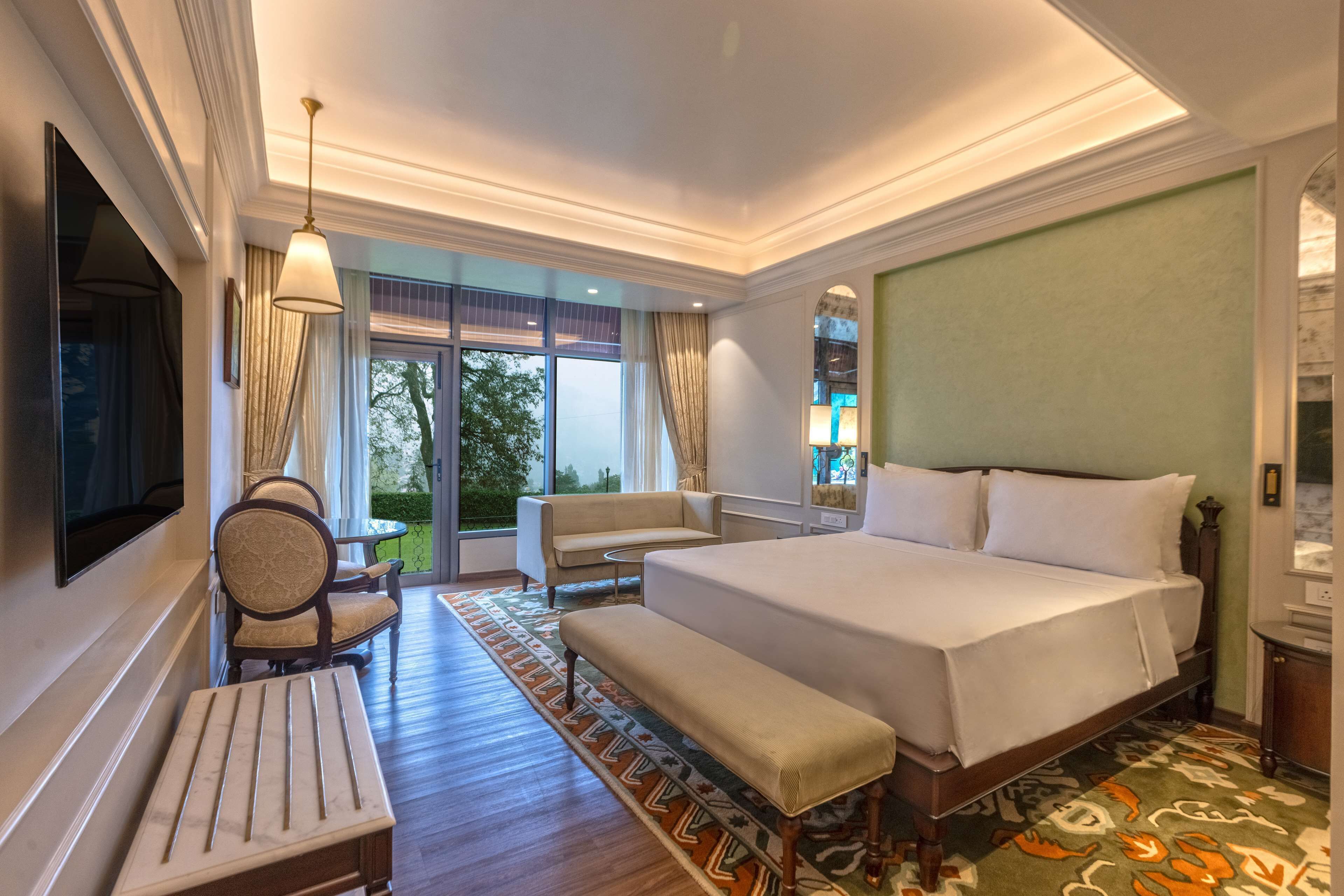 Premium Room, Valley View (Balcony) | Minibar, in-room safe, desk, blackout curtains