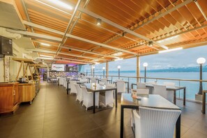 Hi ha 8 restaurants amb plats de cuina xinesa 