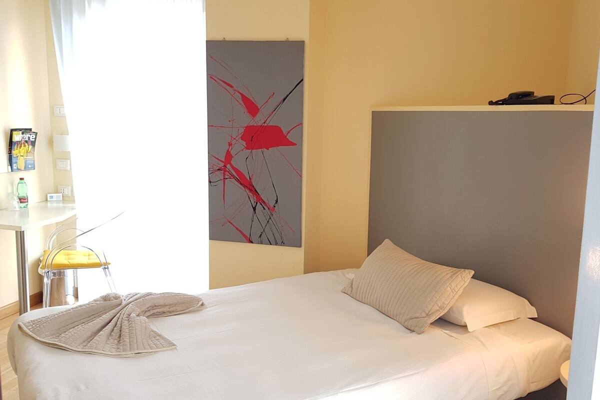 Down duvets, in-room safe, desk, soundproofing