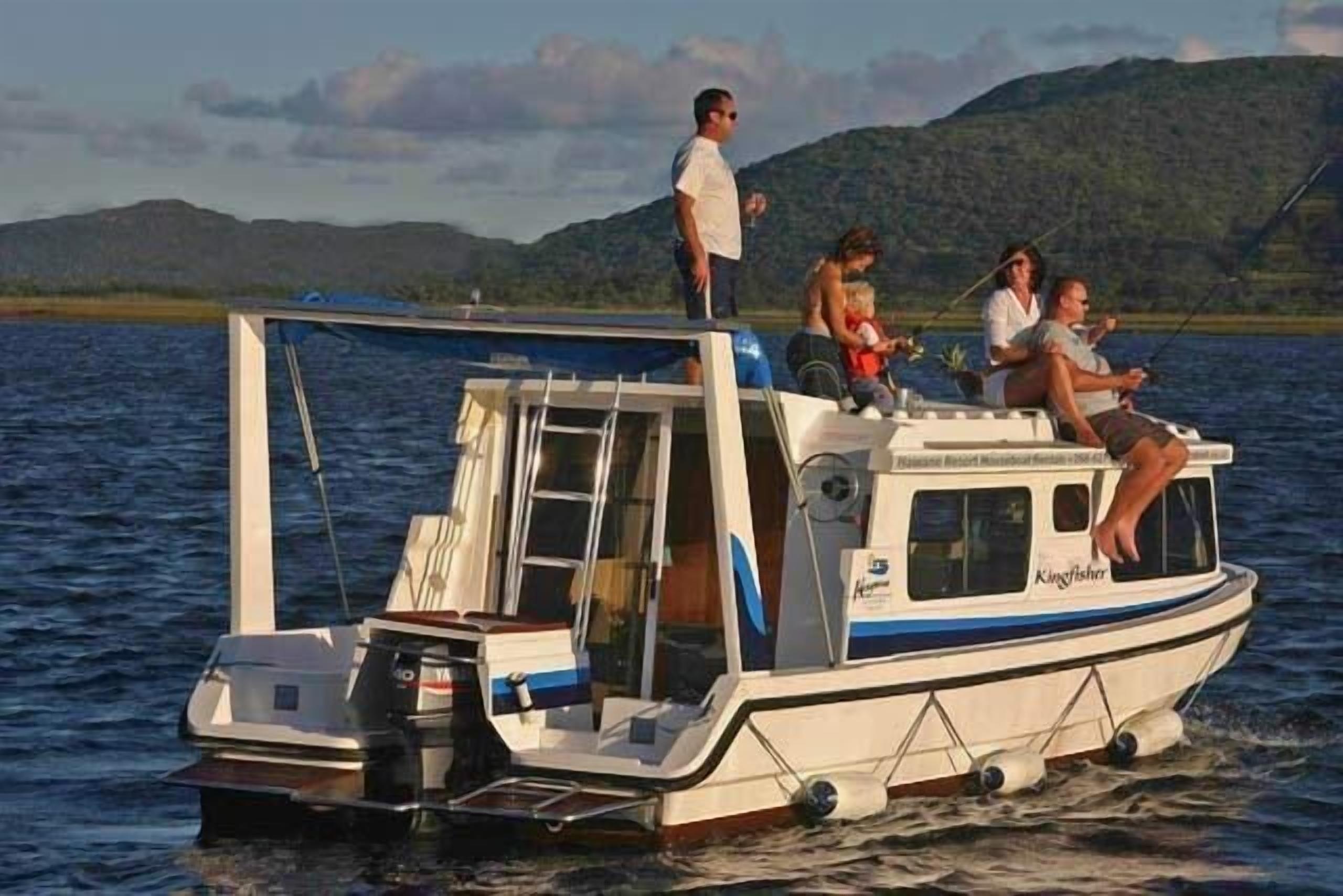 House, Berbilang Katil | Peti besi dalam bilik, katil lipat simpan/tambahan 